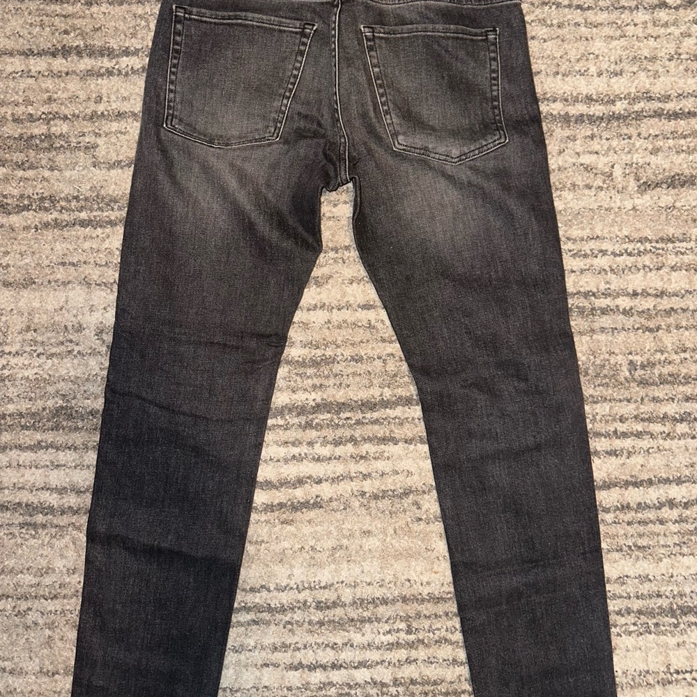 Hugo Boss - Picture 3 of 7
